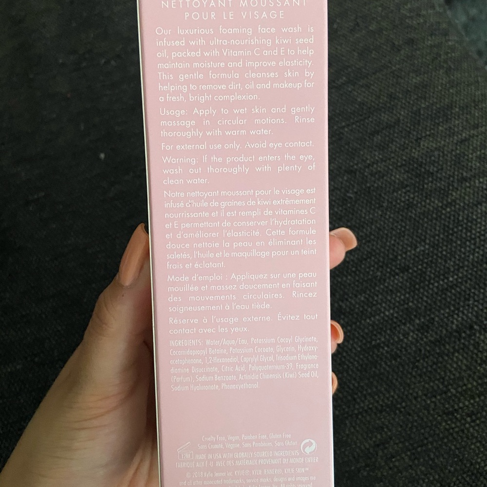 kylie skin foaming face wash